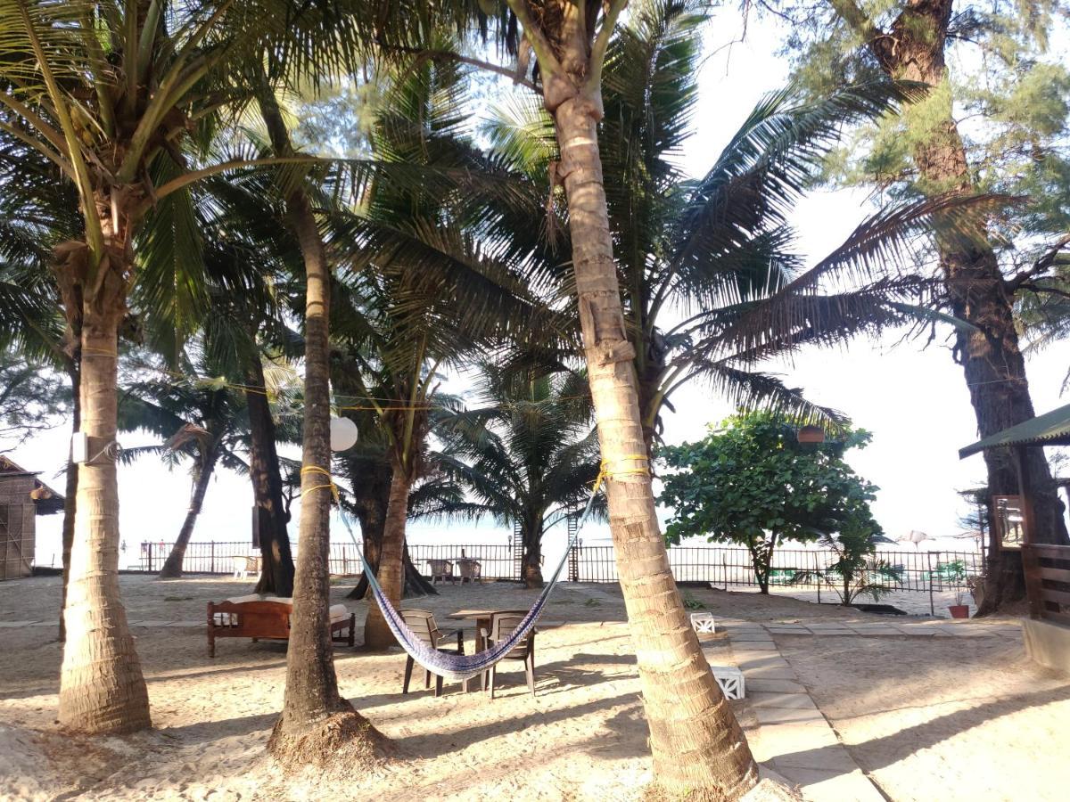Silent Beach Resort Mandrem Εξωτερικό φωτογραφία