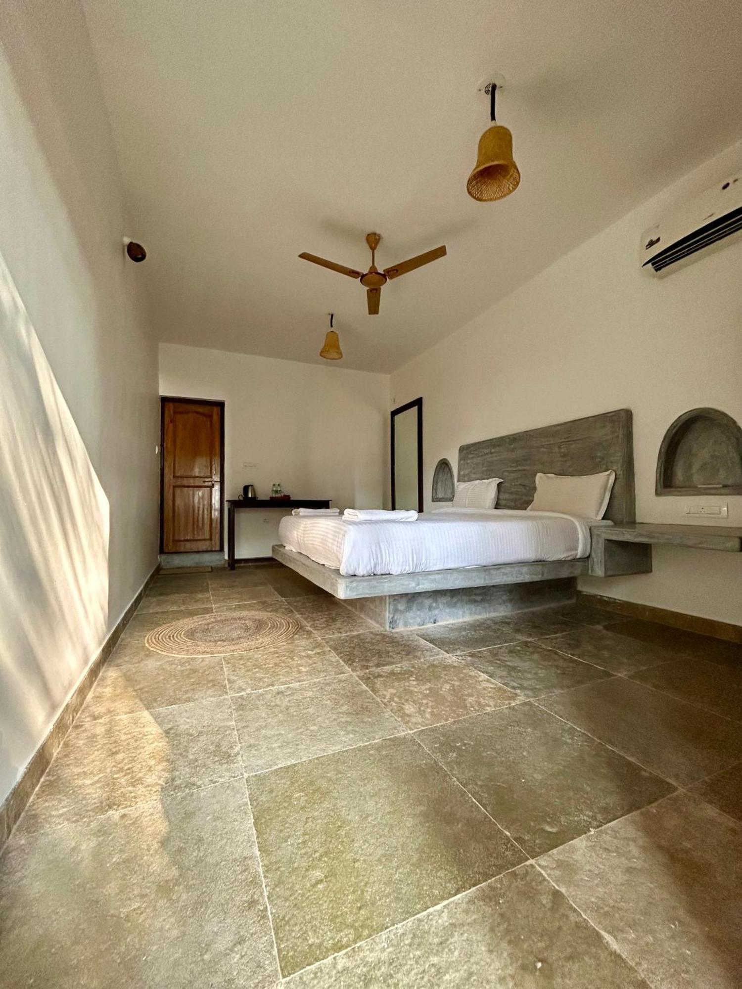 Silent Beach Resort Mandrem Εξωτερικό φωτογραφία