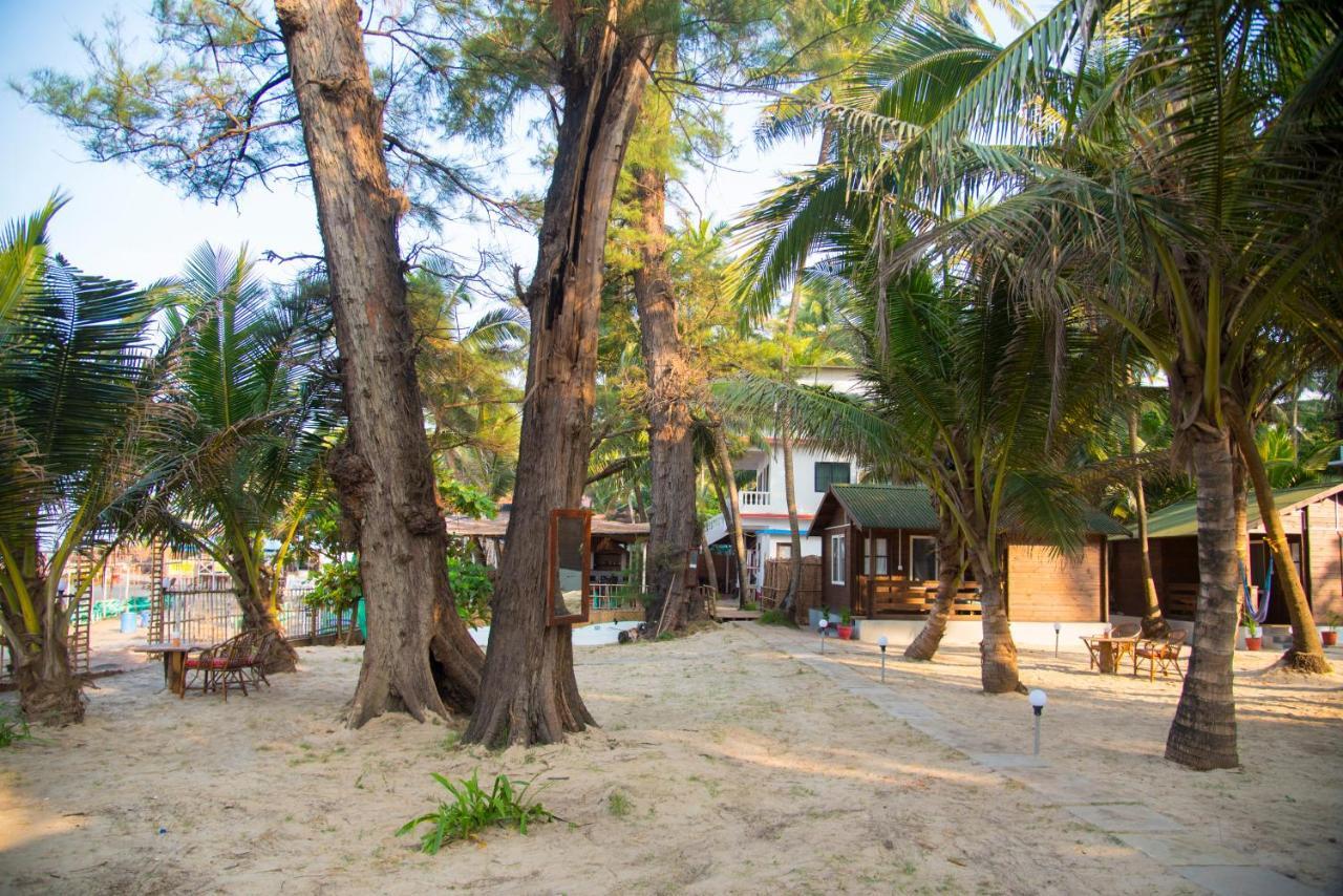 Silent Beach Resort Mandrem Εξωτερικό φωτογραφία